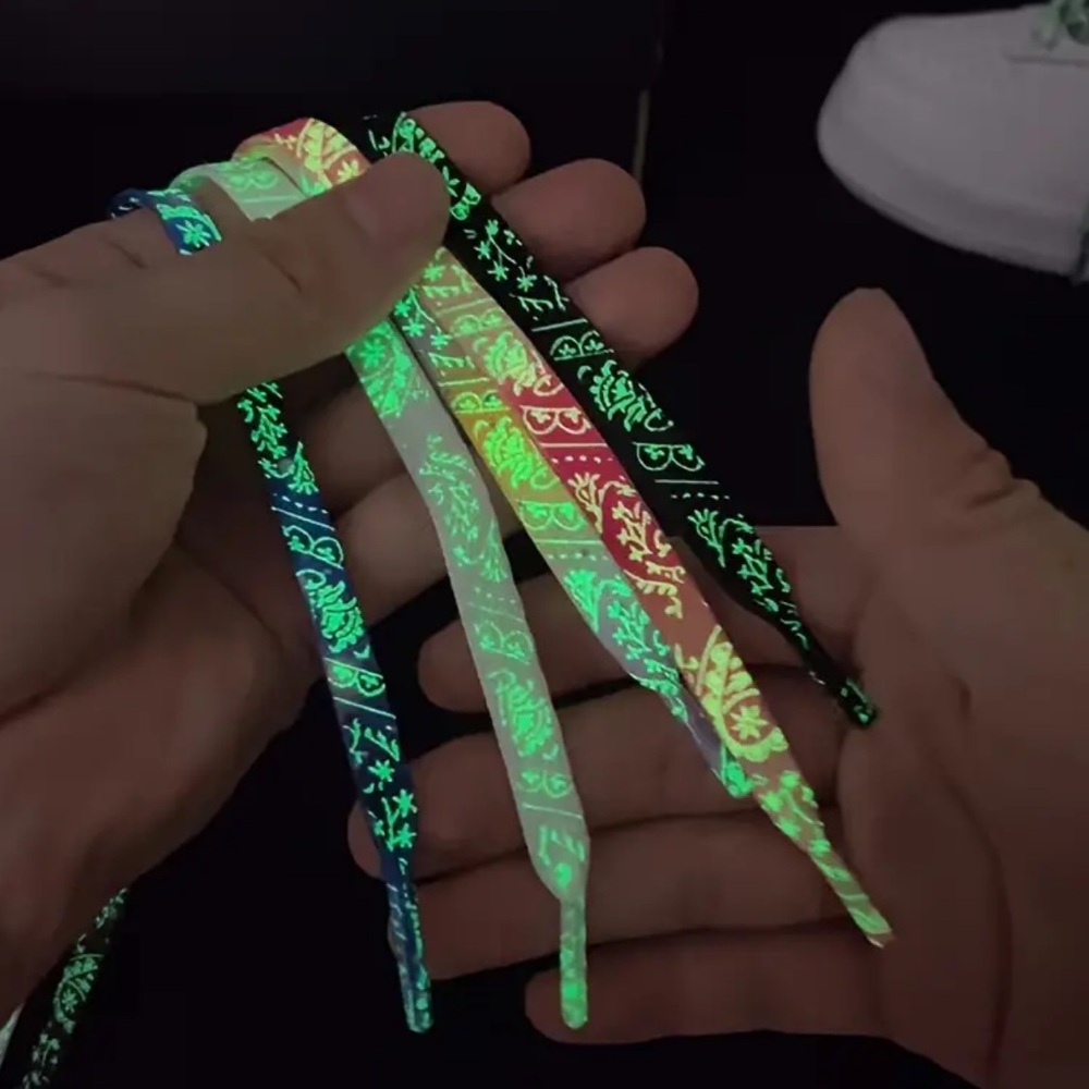 NEW| 2piece Glow In The Dark Luminous Fluorescent Shoelaces